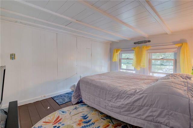 333 Greenwood Avenue, Warwick, RI 02886