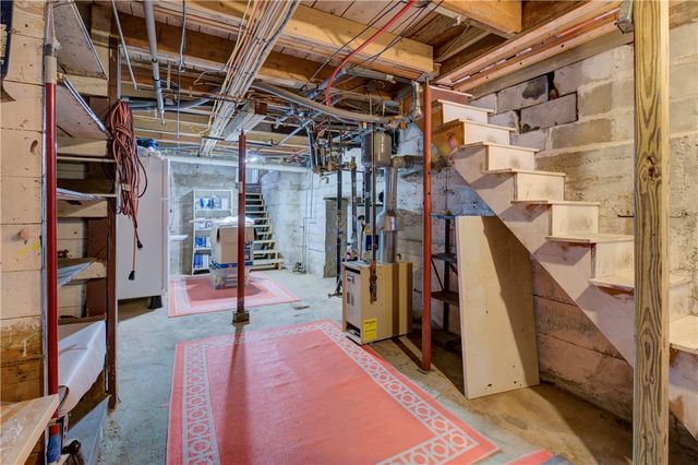 333 Greenwood Avenue, Warwick, RI 02886