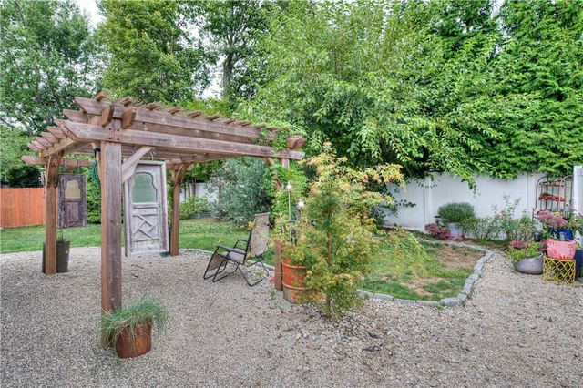 333 Greenwood Avenue, Warwick, RI 02886