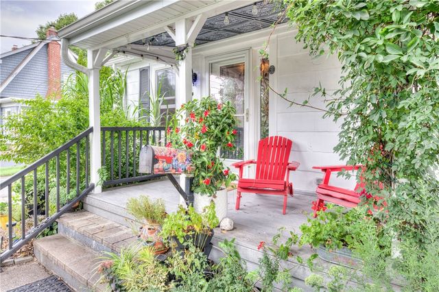 333 Greenwood Avenue, Warwick, RI 02886