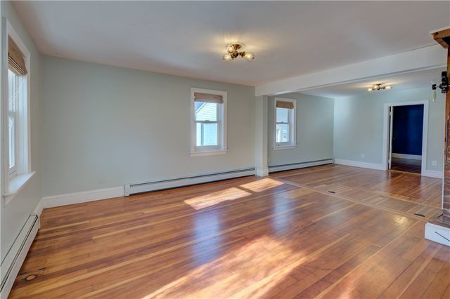 333 Greenwood Avenue, Warwick, RI 02886