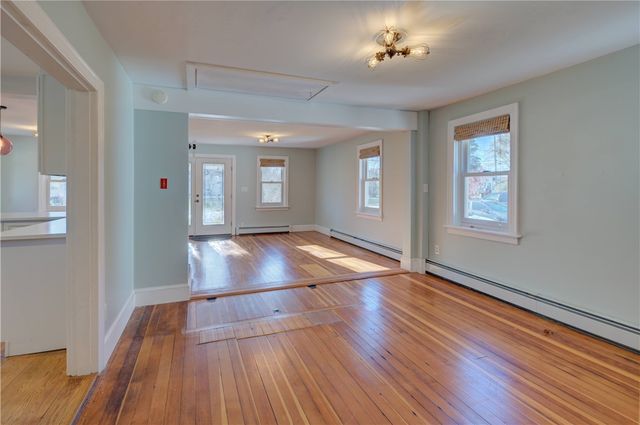 333 Greenwood Avenue, Warwick, RI 02886