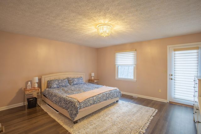 2825 Deerfield Drive, Villa Hills, KY 41017