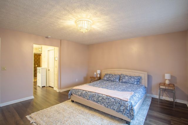 2825 Deerfield Drive, Villa Hills, KY 41017