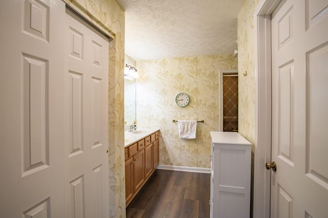 2825 Deerfield Drive, Villa Hills, KY 41017