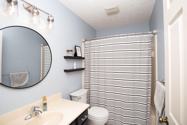 2825 Deerfield Drive, Villa Hills, KY 41017