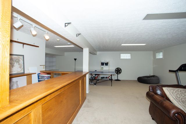 2825 Deerfield Drive, Villa Hills, KY 41017