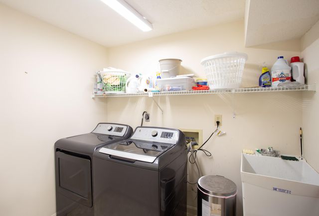 2825 Deerfield Drive, Villa Hills, KY 41017