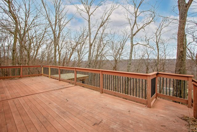 2825 Deerfield Drive, Villa Hills, KY 41017