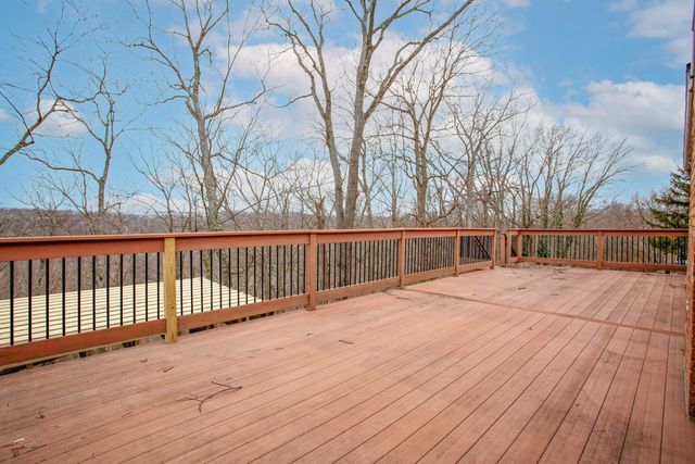 2825 Deerfield Drive, Villa Hills, KY 41017