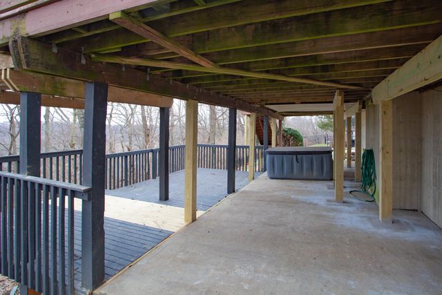 2825 Deerfield Drive, Villa Hills, KY 41017