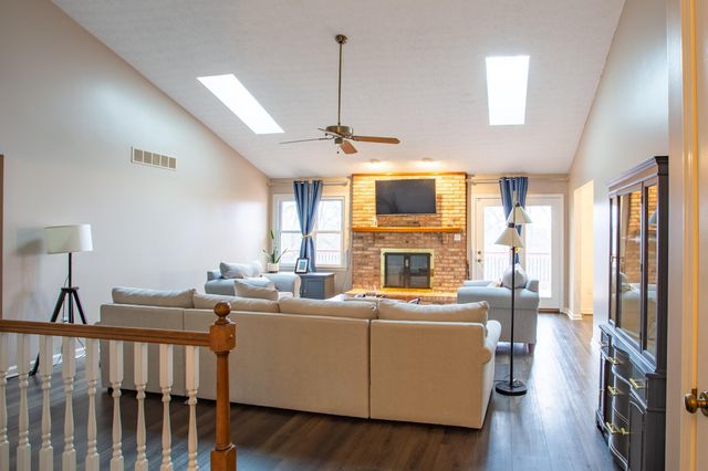 2825 Deerfield Drive, Villa Hills, KY 41017