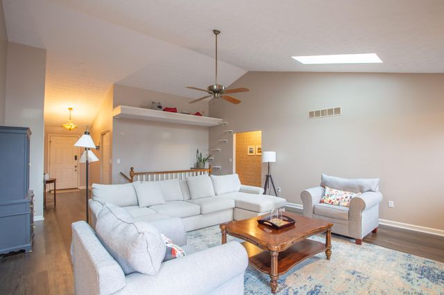 2825 Deerfield Drive, Villa Hills, KY 41017