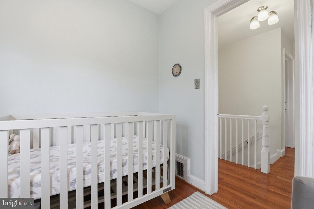 Image 20 of property listing at 10032 DALLAS AVE, Silver Spring, MD 20901
