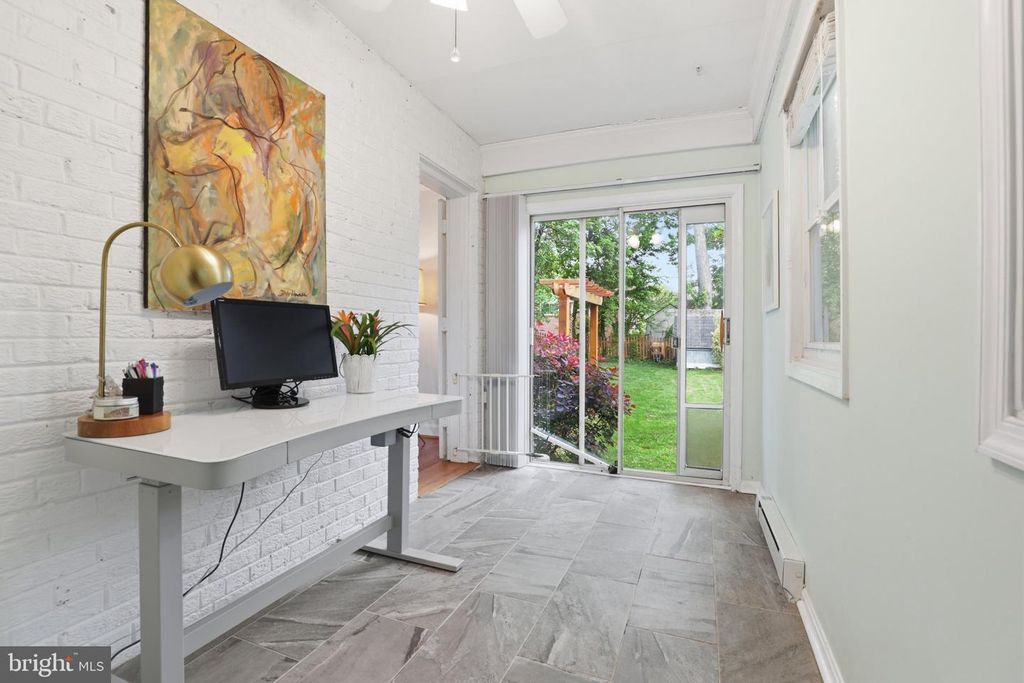 Image 24 of property listing at 10032 DALLAS AVE, Silver Spring, MD 20901