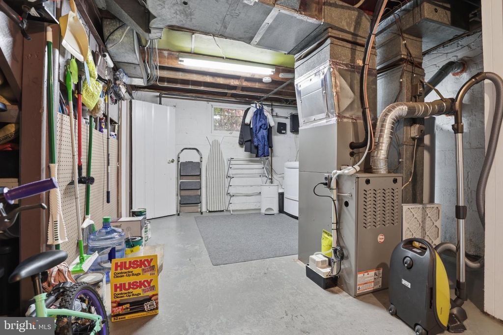 Image 30 of property listing at 10032 DALLAS AVE, Silver Spring, MD 20901