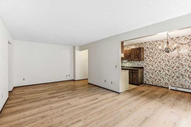 4624 Cedar Lake Road S 4, Saint Louis Park, MN 55416
