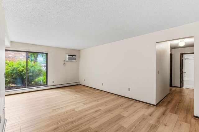 4624 Cedar Lake Road S 4, Saint Louis Park, MN 55416