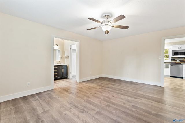 140 Oldwood Road, Huntsville, AL 35811