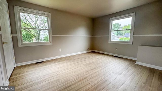 40 MARSHAL LANE, Willingboro, NJ 08046