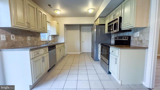 40 MARSHAL LANE, Willingboro, NJ 08046