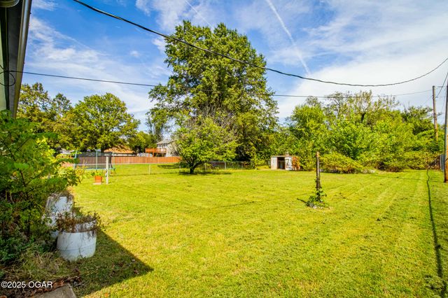 511 S Winfield Avenue, Joplin, MO 64801