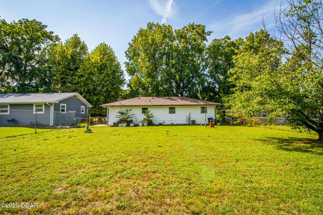 511 S Winfield Avenue, Joplin, MO 64801