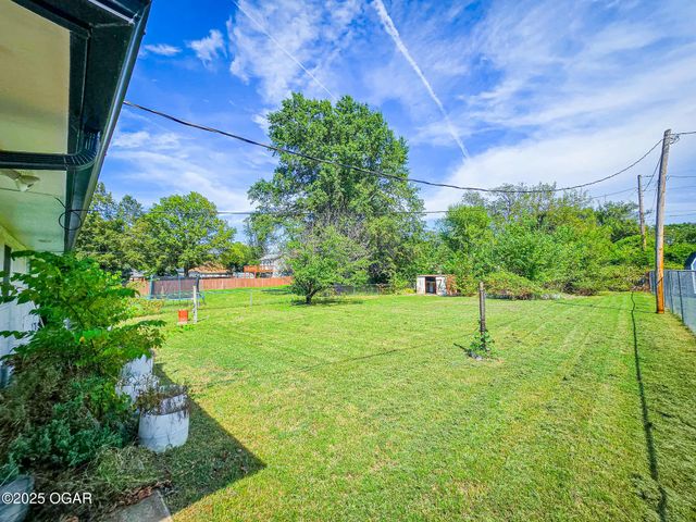 511 S Winfield Avenue, Joplin, MO 64801