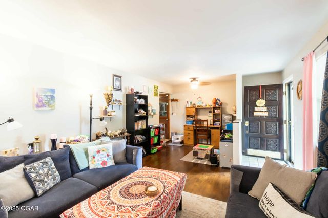 511 S Winfield Avenue, Joplin, MO 64801