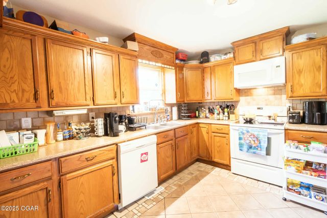 511 S Winfield Avenue, Joplin, MO 64801