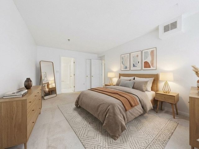 3920 Mystic Valley Pkwy 118, Medford, MA 02155