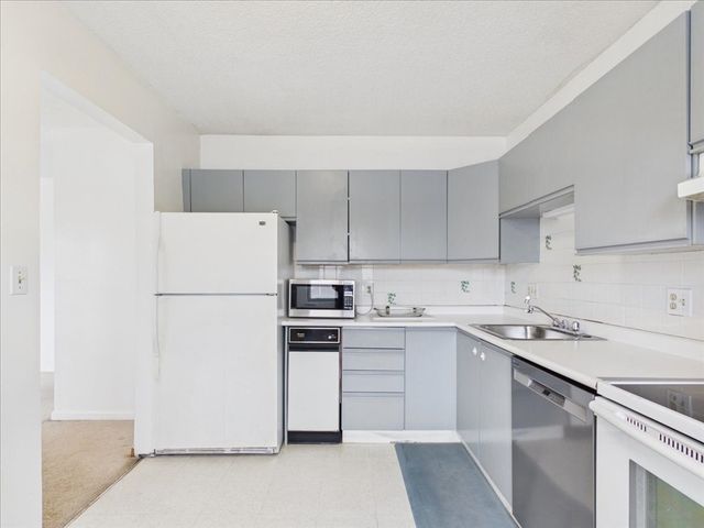 3920 Mystic Valley Pkwy 118, Medford, MA 02155