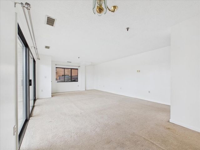 3920 Mystic Valley Pkwy 118, Medford, MA 02155