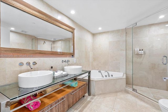 6000 Indian Creek Dr 8B, Miami Beach, FL 33140