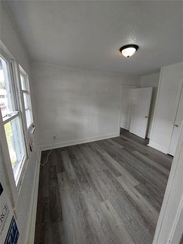 1016 NE 8TH AVENUE, Ocala, FL 34470