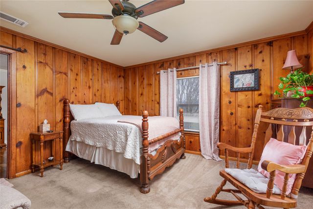 4180 Fm 68, Wolfe City, TX 75496