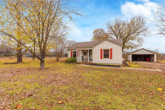 4180 Fm 68, Wolfe City, TX 75496