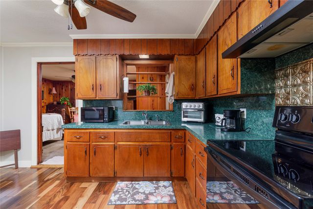 4180 Fm 68, Wolfe City, TX 75496