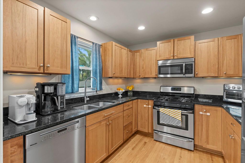 3017 Edgewood Avenue S, Saint Louis Park, MN 55426 — photo 4