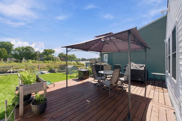 4661 Forest Avenue, Waterford Twp, MI 48328