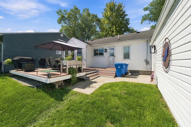 4661 Forest Avenue, Waterford Twp, MI 48328