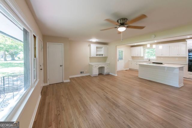 6262 Melrose Drive, Douglasville, GA 30134