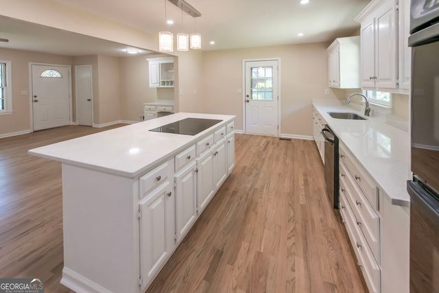 6262 Melrose Drive, Douglasville, GA 30134