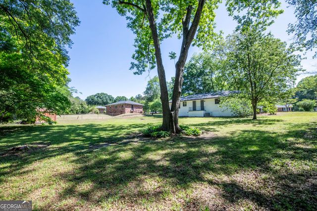 6262 Melrose Drive, Douglasville, GA 30134