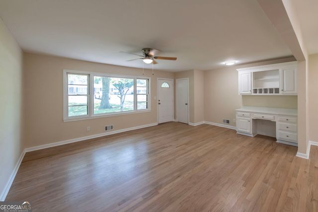 6262 Melrose Drive, Douglasville, GA 30134
