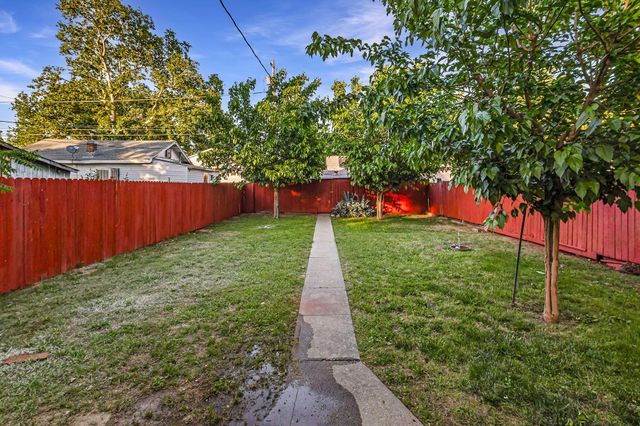 1048 Franklin Street, Red Bluff, CA 96080