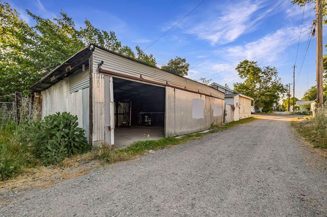 1048 Franklin Street, Red Bluff, CA 96080