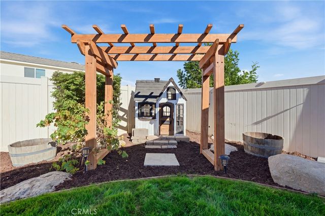 32049 Rambling Court, Winchester, CA 92596