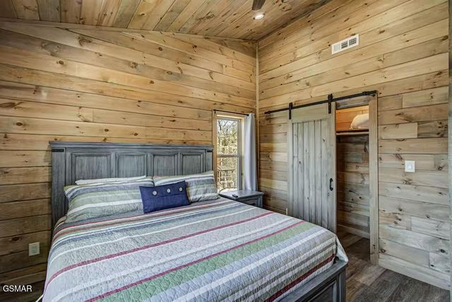 2810 Red Sky Drive, Sevierville, TN 37862