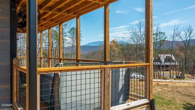 2810 Red Sky Drive, Sevierville, TN 37862